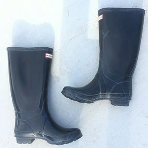 Hunter huntress black boots size 8F